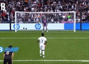 ac米兰-利物浦击溃瓦伦西亚，锁定半决赛资格的简单介绍