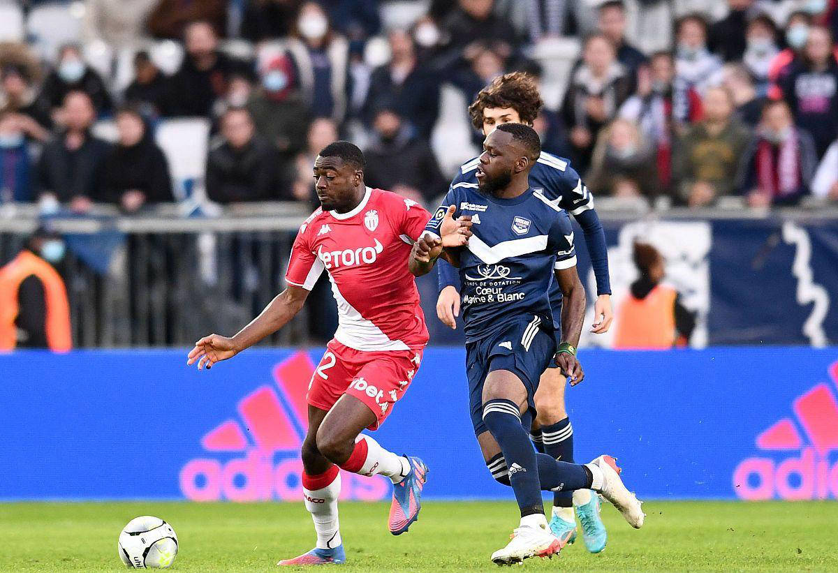 摩纳哥客场不敌对手，遭遇颓势