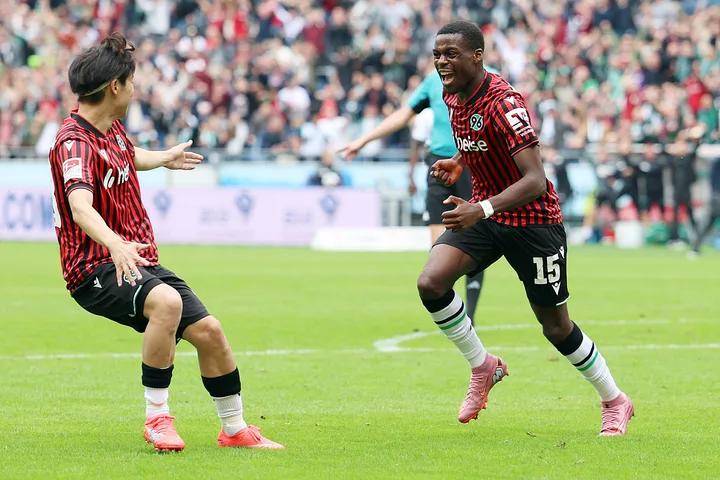 关于凯泽斯劳滕新前锋上任表现出挑的信息