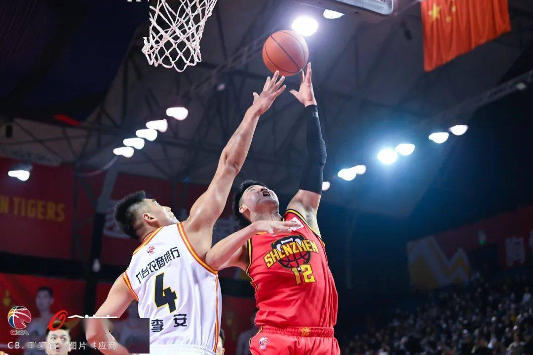 吉林队在比赛中逆风翻盘，取得胜利