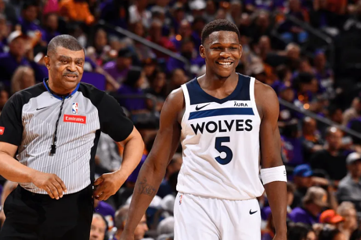 篮网客场险胜凯尔特人，拉塞尔季后赛表现惊艳