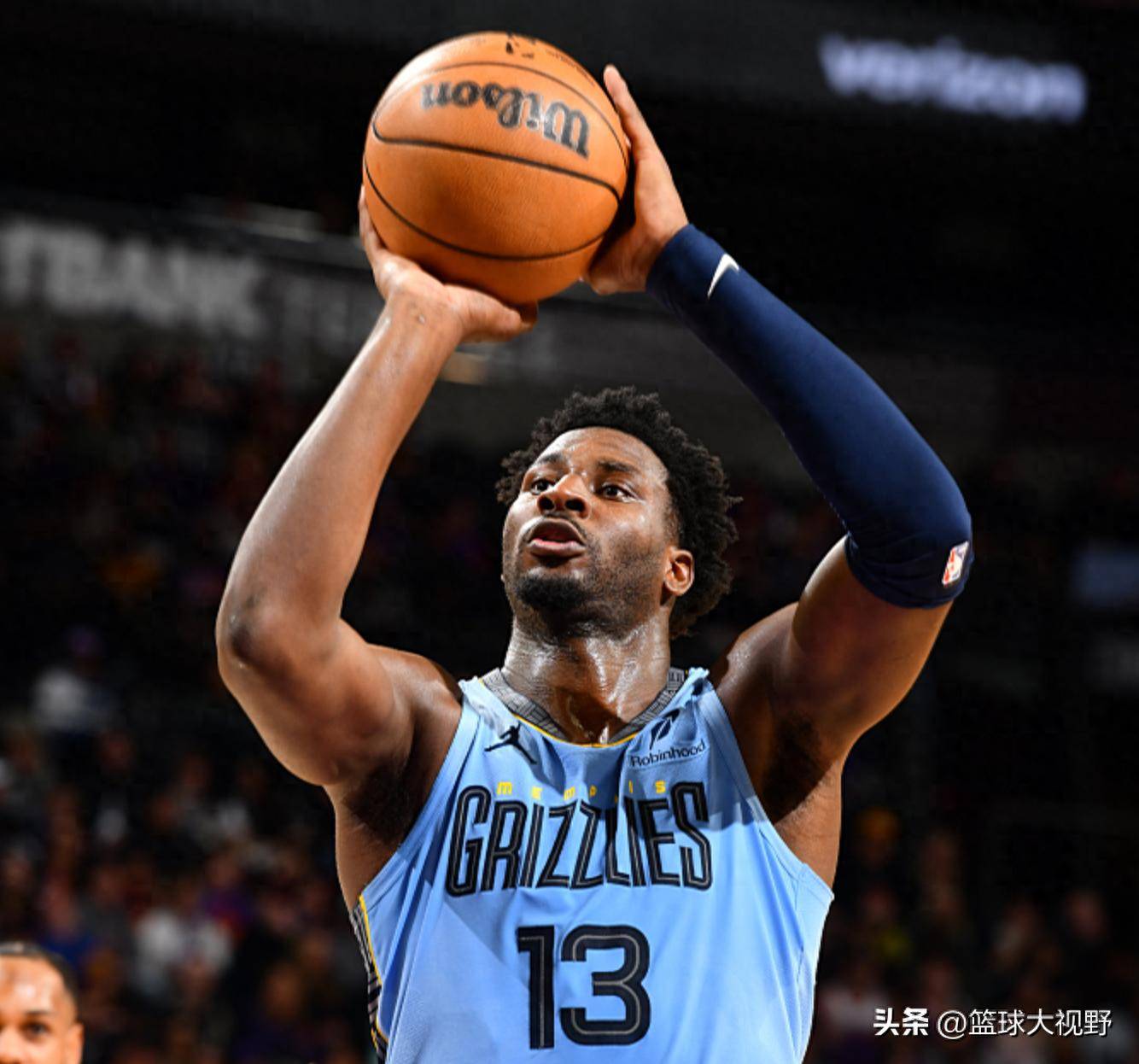 勇士逆转灰熊,保持不败 勇士逆转灰熊,保持不败