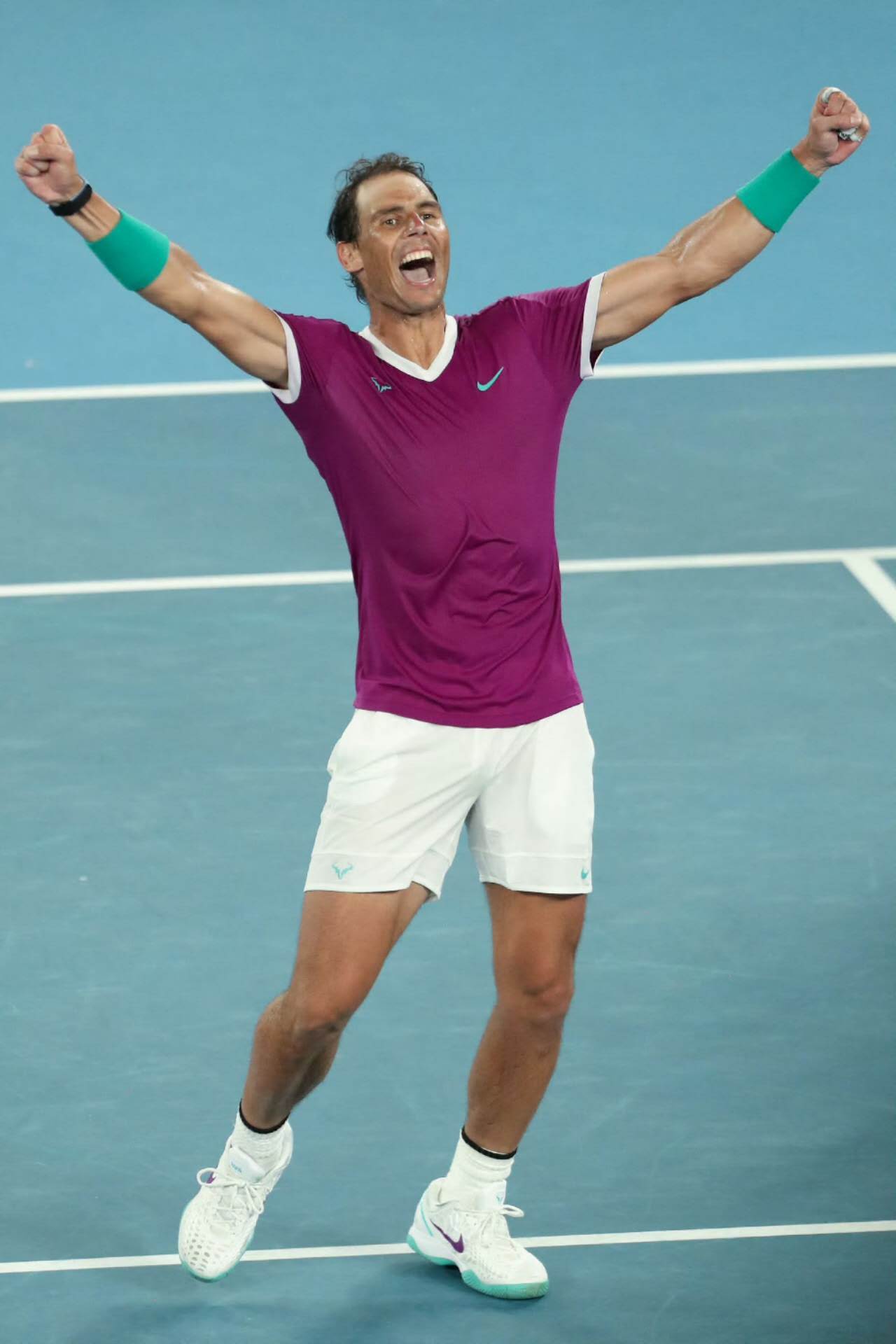 美国网球队鏖战西班牙网球队，费德勒爆发神勇的简单介绍